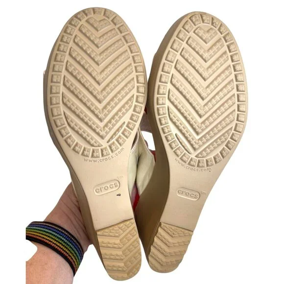 Crocs Wedge Sandals Slip On Shoes Double Strap Pink White Flower Floral Size 10 - Picture 4 of 7